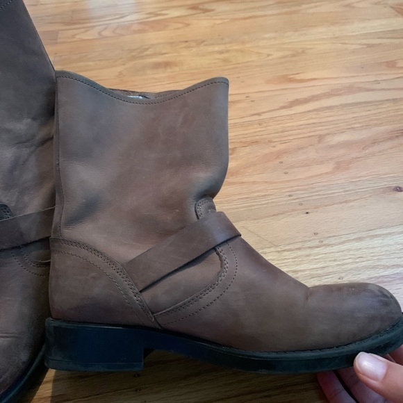 Youth Frye boots - Picture 2 of 9